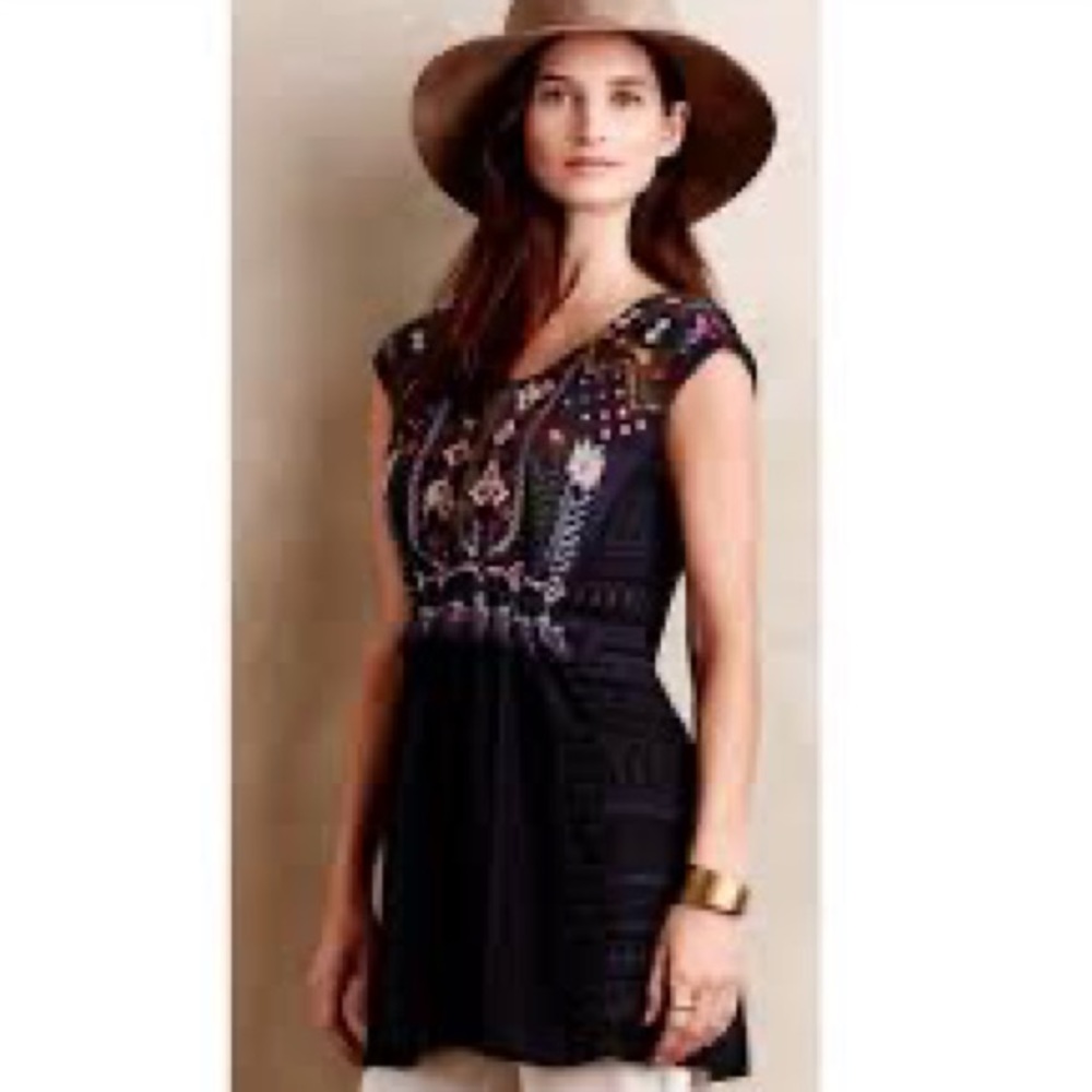 Anthropologie tunic top embroidered M